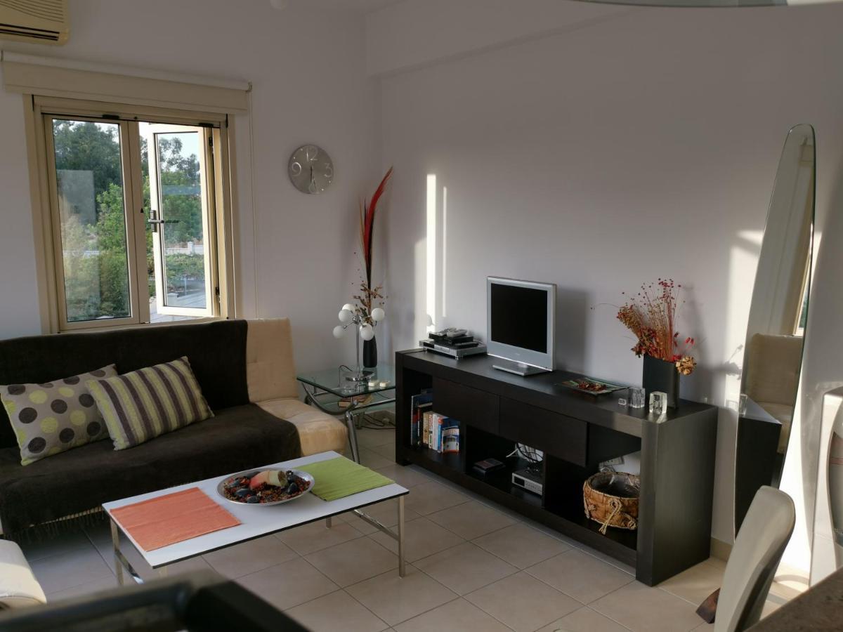 Garden Luxury Apartment ไอยานาปา ภายนอก รูปภาพ